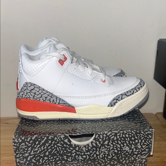 Kids White and Red Sneakers - Picture 2 of 7